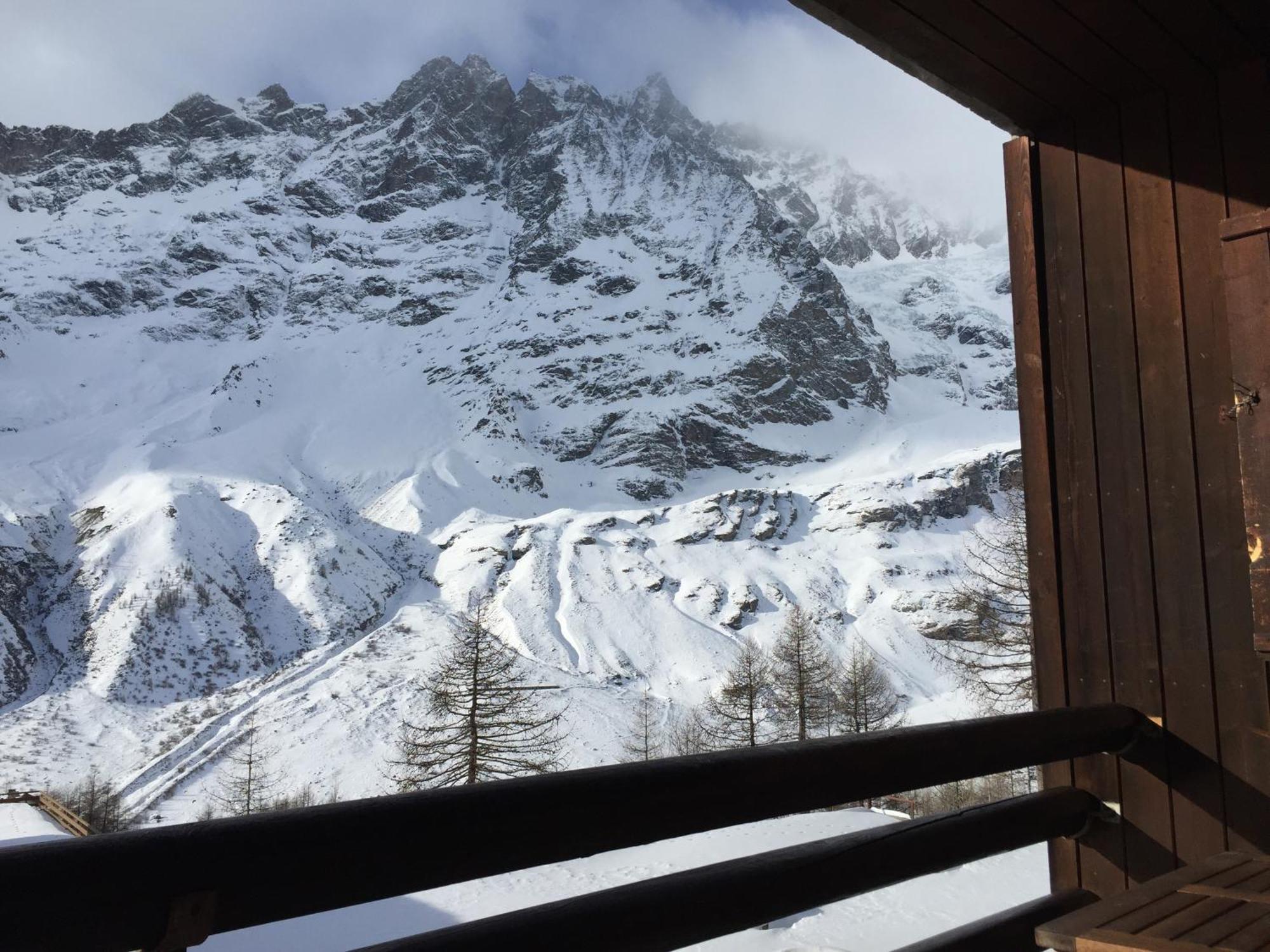 Base Camp Alpine Apartments ブレウイル・チェルヴィナイア 部屋 写真