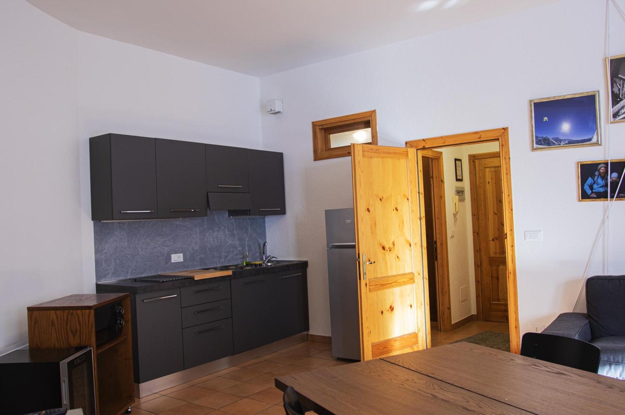 Base Camp Alpine Apartments ブレウイル・チェルヴィナイア 部屋 写真