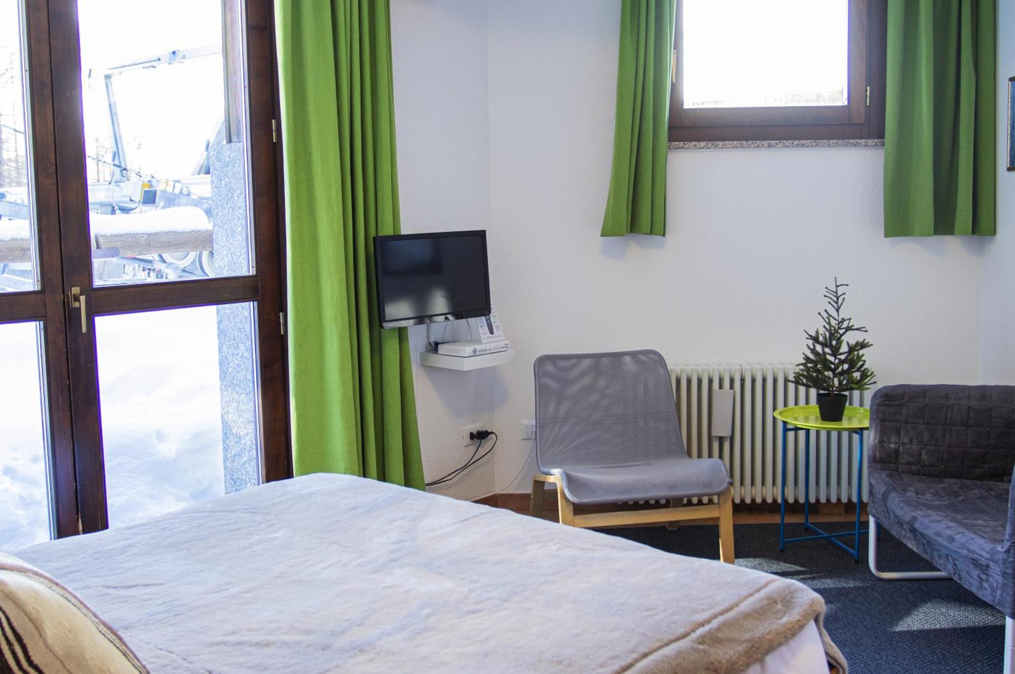 Base Camp Alpine Apartments ブレウイル・チェルヴィナイア 部屋 写真
