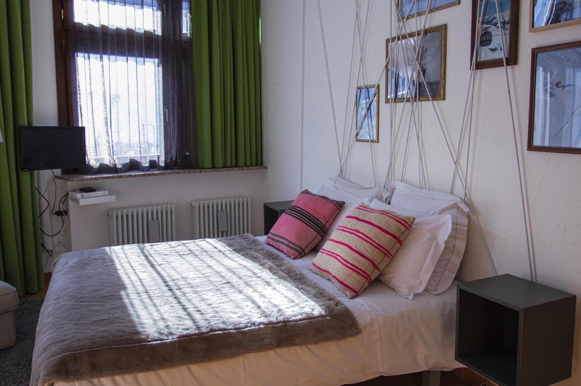 Base Camp Alpine Apartments ブレウイル・チェルヴィナイア 部屋 写真