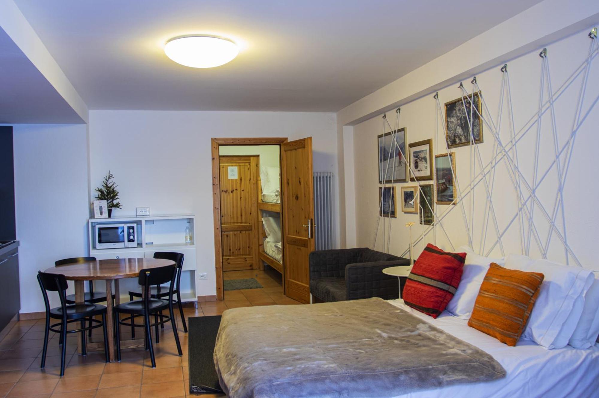 Base Camp Alpine Apartments ブレウイル・チェルヴィナイア 部屋 写真
